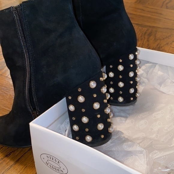 Steve Madden limited ed.Black Sued Yevette Jeweled with pearls heel ankle boots - Picture 13 of 13